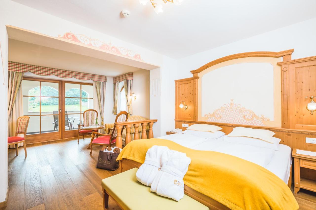 Hotel Castel Oswald Von Wolkenstein กัสเตลรอตโต ภายนอก รูปภาพ