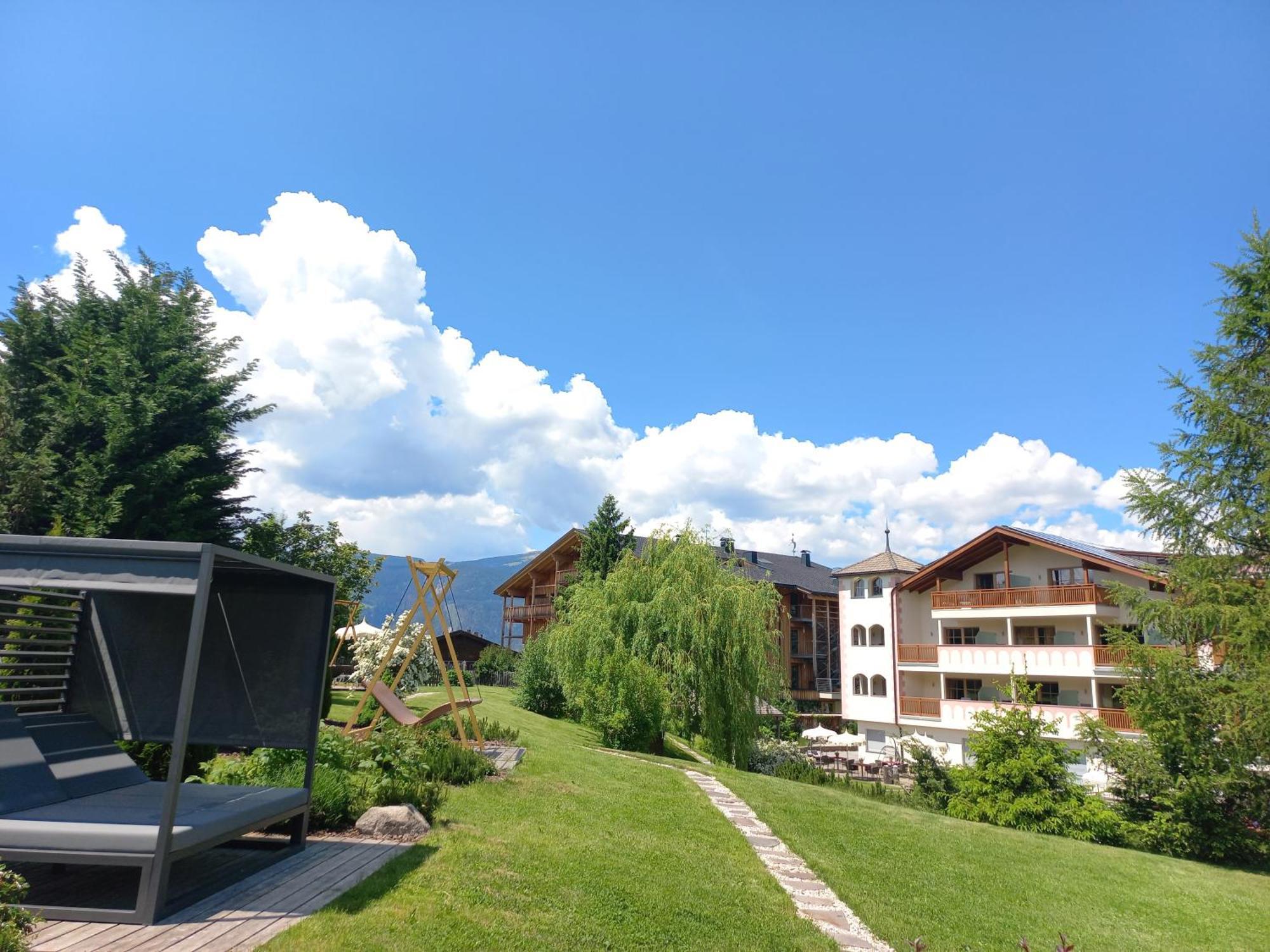 Hotel Castel Oswald Von Wolkenstein กัสเตลรอตโต ภายนอก รูปภาพ