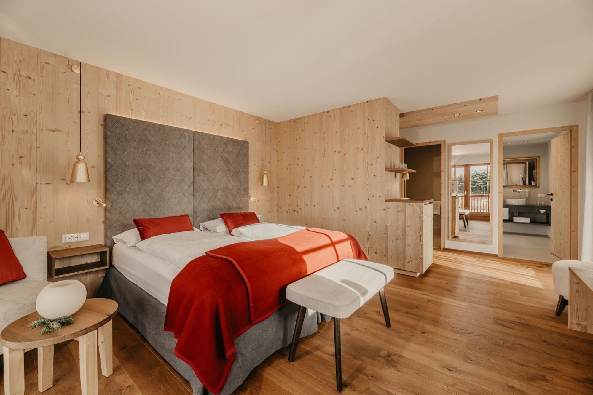 Hotel Castel Oswald Von Wolkenstein กัสเตลรอตโต ภายนอก รูปภาพ