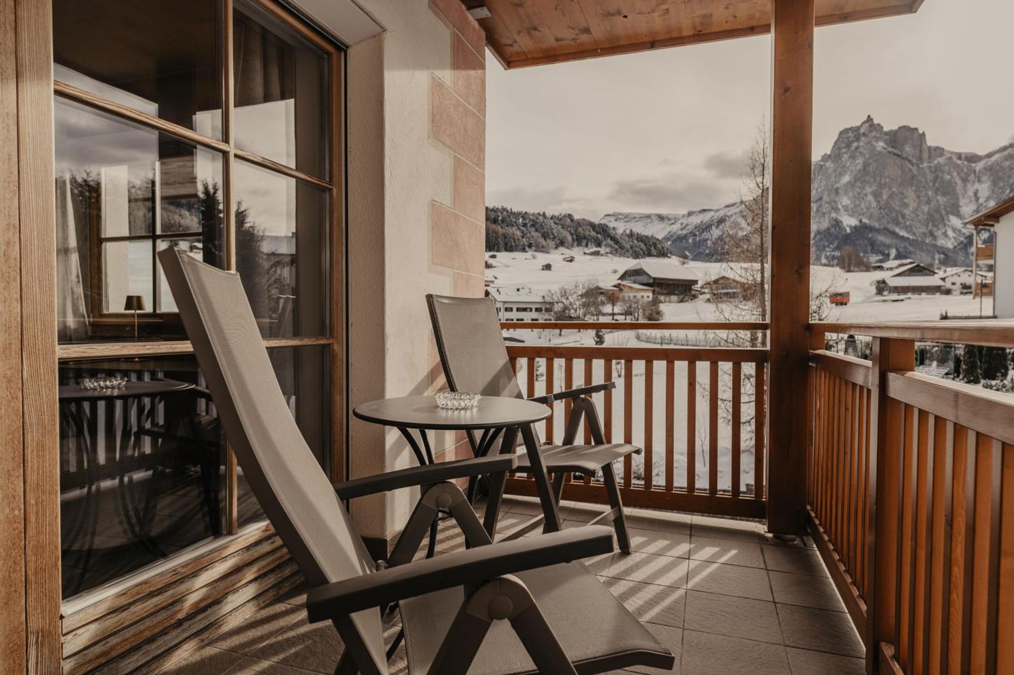 Hotel Castel Oswald Von Wolkenstein กัสเตลรอตโต ภายนอก รูปภาพ